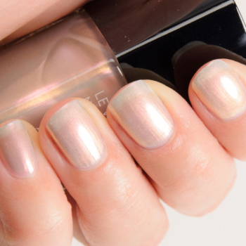 Chanel Atmosphere (629) Le Vernis Nail Colour