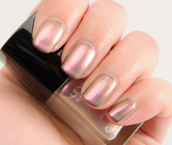 Chanel Atmosphere (629) ver Orage (631) Le Vernis Nail Colour