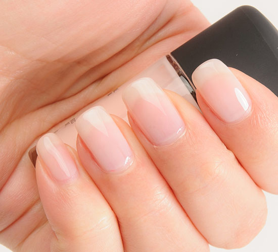 MAC Delicate Nail Lacquer