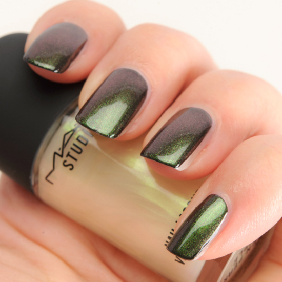 MAC Green Pearl Studio Nail Lacquer Top Coat