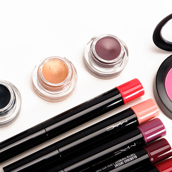 MAC Moody Blooms