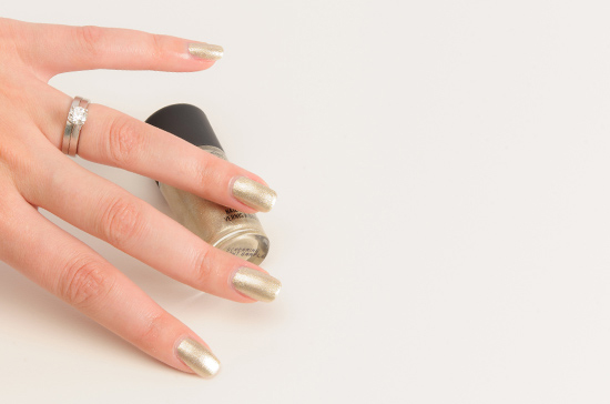 MAC Screaming Bright Studio Nail Lacquer