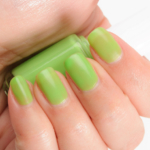 Essie Vices Versa Nail Lacquer