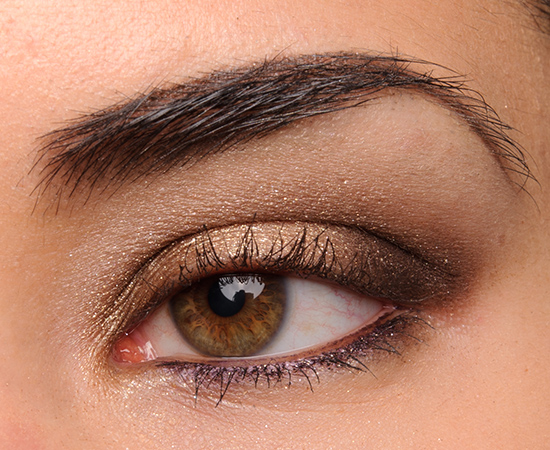 MAC Collective Chic Veluxe Pearlfusion Eyeshadow