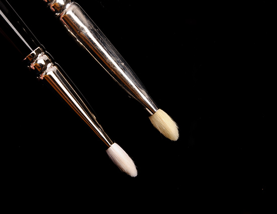 MAC 239 vs. Hakuhodo J004G
