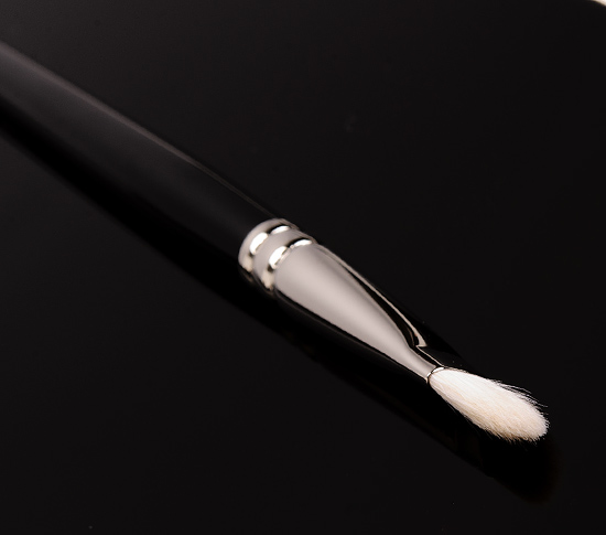 Hakuhodo J242G Eyeshadow Brush Round & Flat