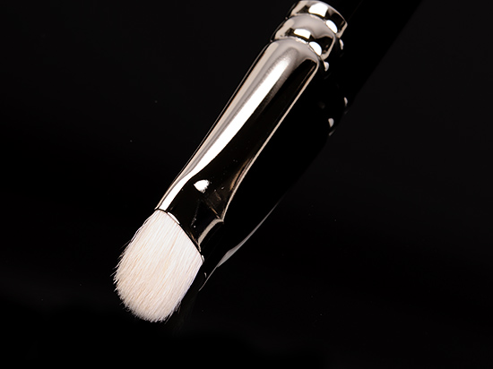 Hakuhodo J242G Eyeshadow Brush Round & Flat