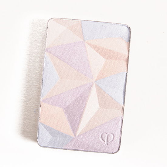 Cle de Peau Luminizing Face Enhancer