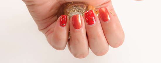 Dior Golden Shock layered over Shock Vernis on middle and pinky fingernails; Mirror over Shock Vernis on index and ring fingernails