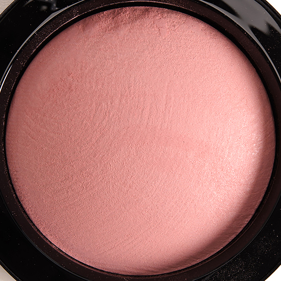 MAC Modest Blush Mineralize Blush