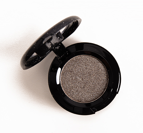 MAC Noblesse Oblige Pressed Pigment