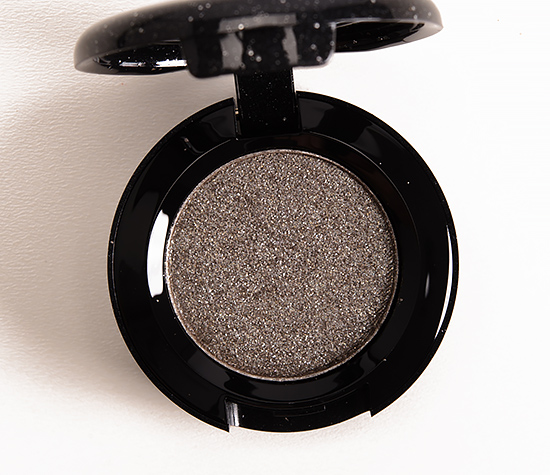 MAC Noblesse Oblige Pressed Pigment