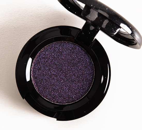 MAC Victorian Plum Pressed Pigment