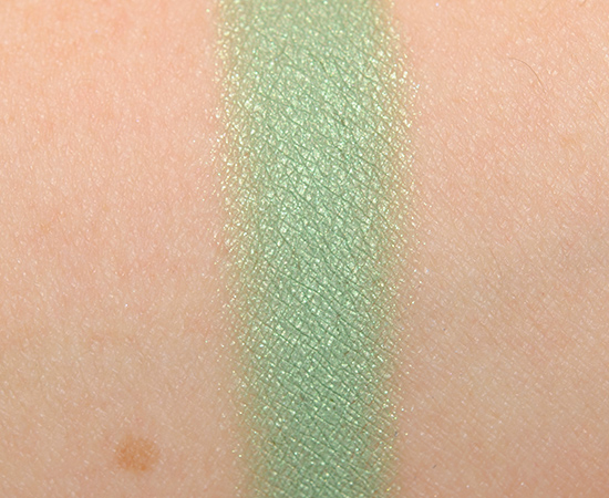 Make Up For Ever I332 Meadow Green Artist Shadow