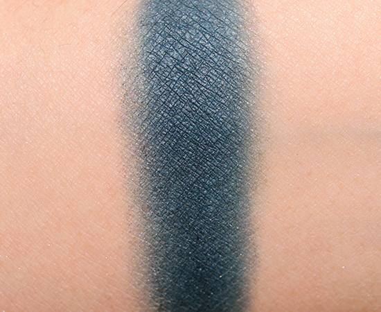 Make Up For Ever S226 Abyssal Blue Artist Shadow