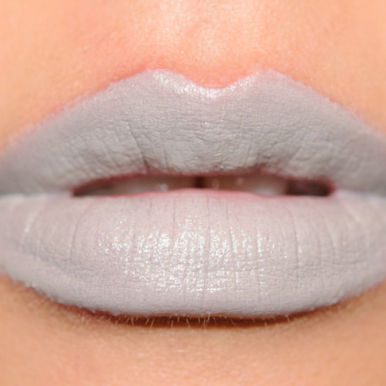NYX Macaron Lippie Black Sesame