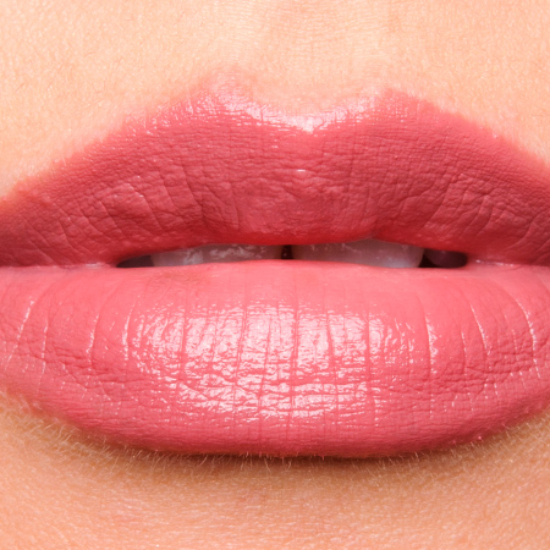 Estee Lauder Irresistible Pure Color Envy Sculpting Lipstick Review