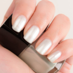 Chanel Paradisio (645) Le Vernis Nail Colour