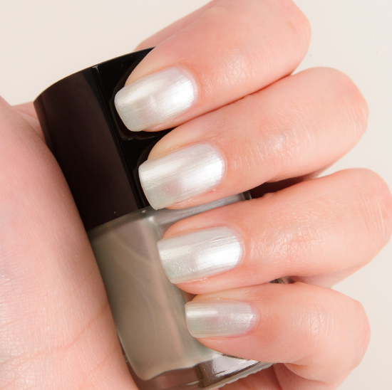 Chanel Paradisio (645) Le Vernis Nail Colour