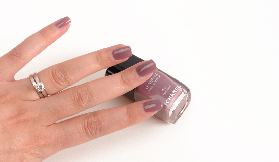 Chanel Tenderly (641) Le Vernis Nail Colour