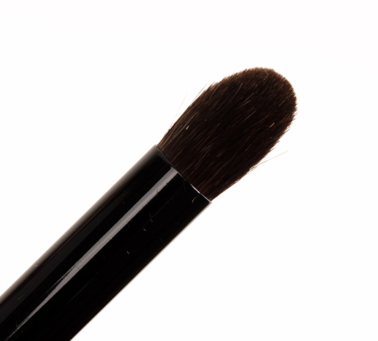 Suqqu Eyeshadow Brush M  