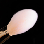 Real Techniques #100 Arched Powder Brush 