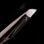 Real Techniques #202 Angled Liner Brush 