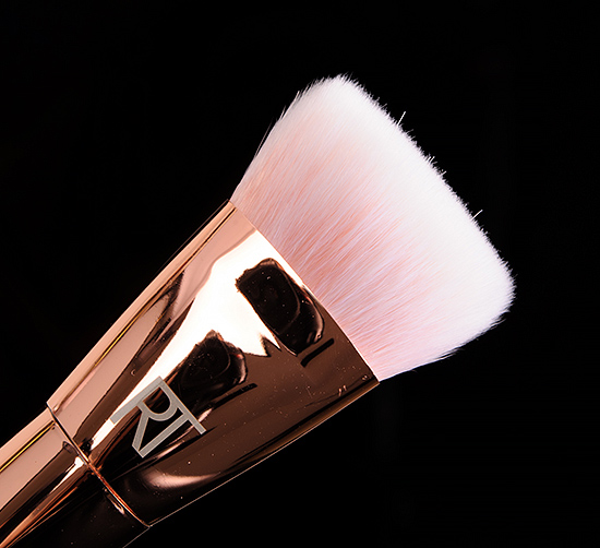 Real Techniques #301 Flat Contour Brush