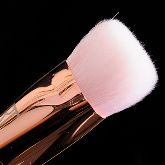 Real Techniques 301 Flat Contour Brush • Brush Review & Swatches