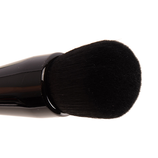 IT Cosmetics No. 302 LBD Foundation Velvet Luxe Brush  