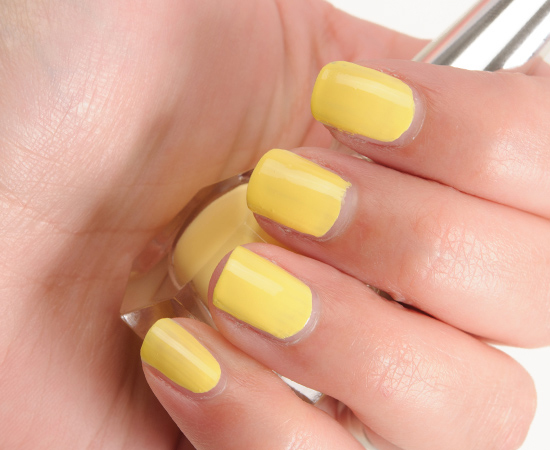 Christian Louboutin Beaute Hot Chick Nail Colour