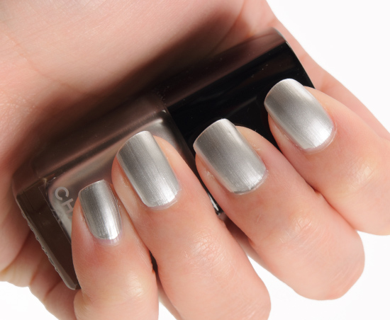Chanel Intemporel Le Vernis Nail Colour