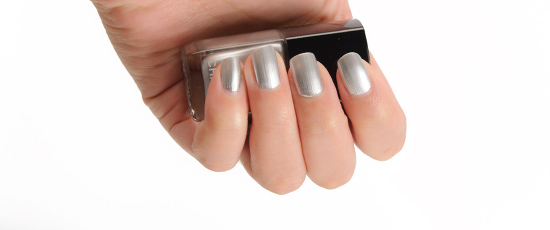 Chanel Intemporel Le Vernis Nail Colour