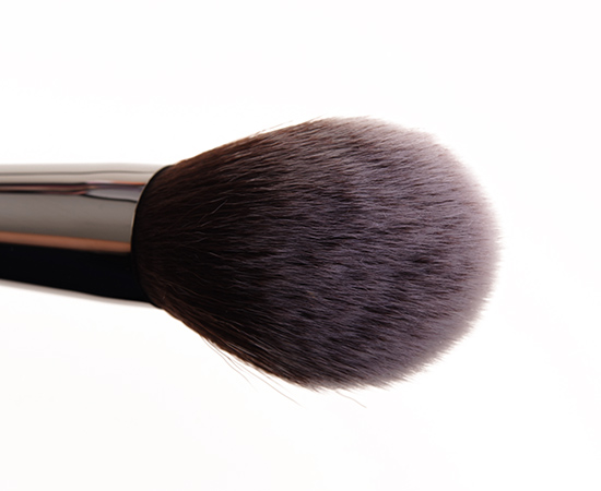 IT Cosmetics Heavenly Luxe Radiance Wand Brush