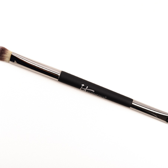 IT Cosmetics No Tug Dual AIrbrush Eyeshadow Brush