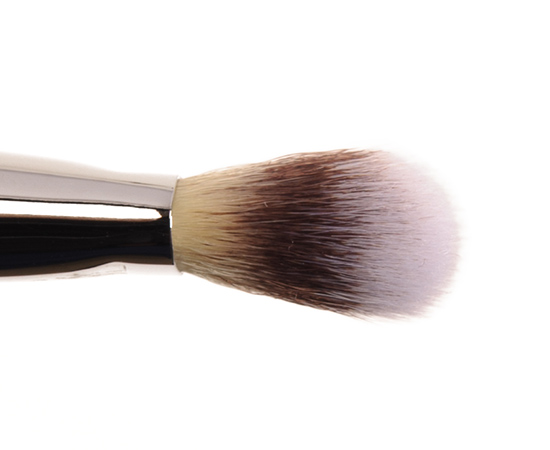 IT Cosmetics No-Tug Dual Airbrush Eyeshadow Brush