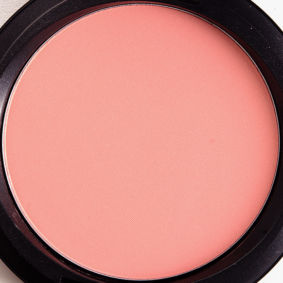 MAC Alpha Girl Beauty Powder