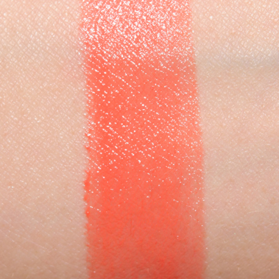 MAC Fashion Force Huggable Lipcolour