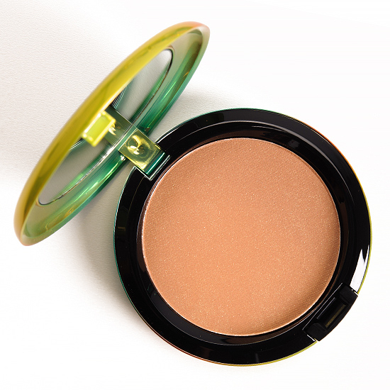 MAC Refined Golden Bronzing Powder