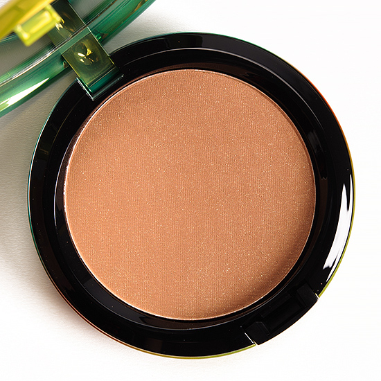 MAC Refined Golden Bronzing Powder