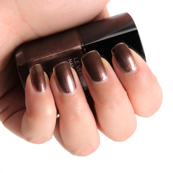 Chanel Terrana (697) Le Vernis Nail Colour