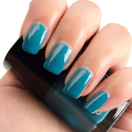 Chanel Mediterranee (707) Le Vernis Nail Colour