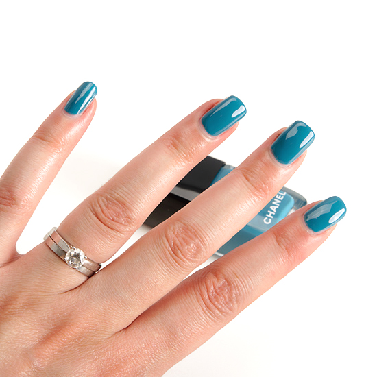 Chanel Mediterranee (707) Le Vernis Nail Colour
