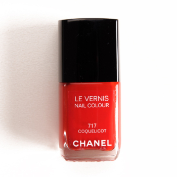 Chanel Coquelicot (717) Le Vernis Nail Colour