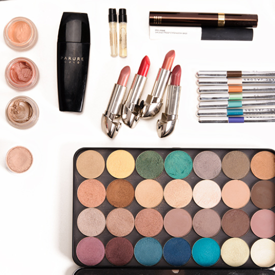 Blog Traveling with Makeup