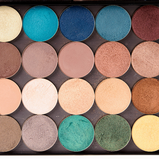 Blog Traveling with Makeup