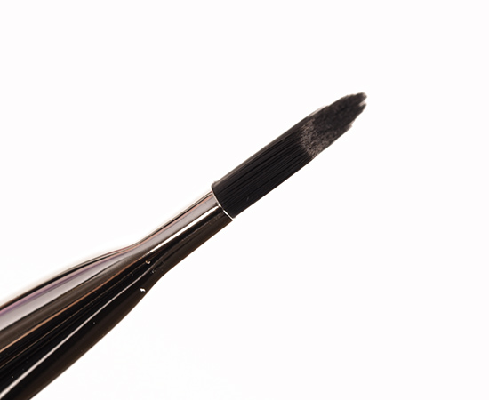 MAC 267 Curved Angle Brush