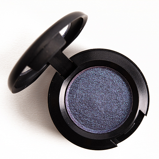 MAC Dazzleshadow Get Physical