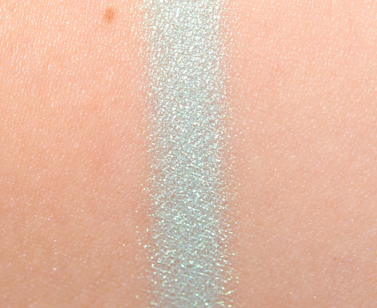 NYX Mermaid Prismatic Shadow