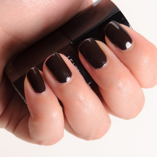 Chanel Chataigne (669) Le Vernis Nail Colour